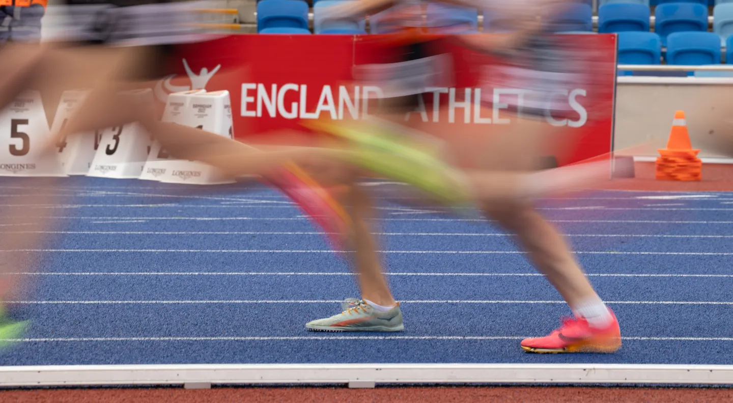 eyJrZXkiOiIyMDI0LzAzLzIwMjMtMDgtMjZfMTUxNDAxNTZibHVycnktbGVnczIwMDAucG5nIiwiYnVja2V0IjoiZW5nbGFuZC1hdGhsZXRpY3MtcHJvZC12Mi1hc3NldHMtYnVja2V0IiwiZWRpdHMiOnsicmVzaXplIjp7IndpZHRoIjoxNDQwfX19